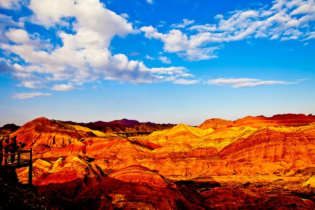 丝路明珠，甘肃千年古韵与新时代篇章