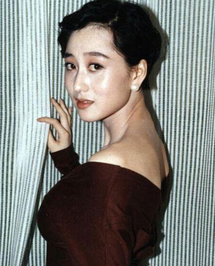 时光流转下的东方明珠，香港的故事